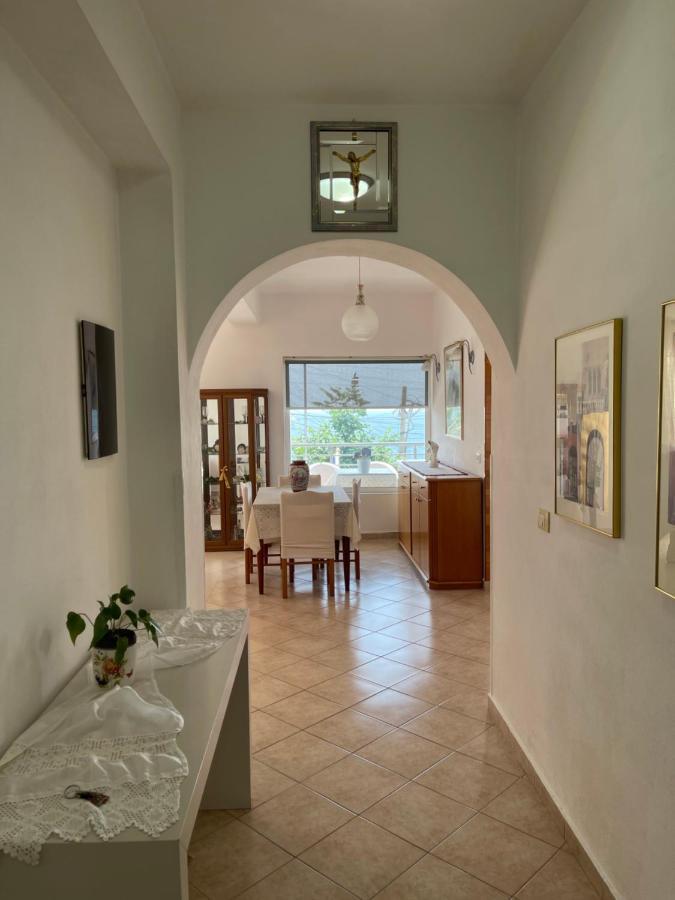 Villa Kostian Sarandë Esterno foto