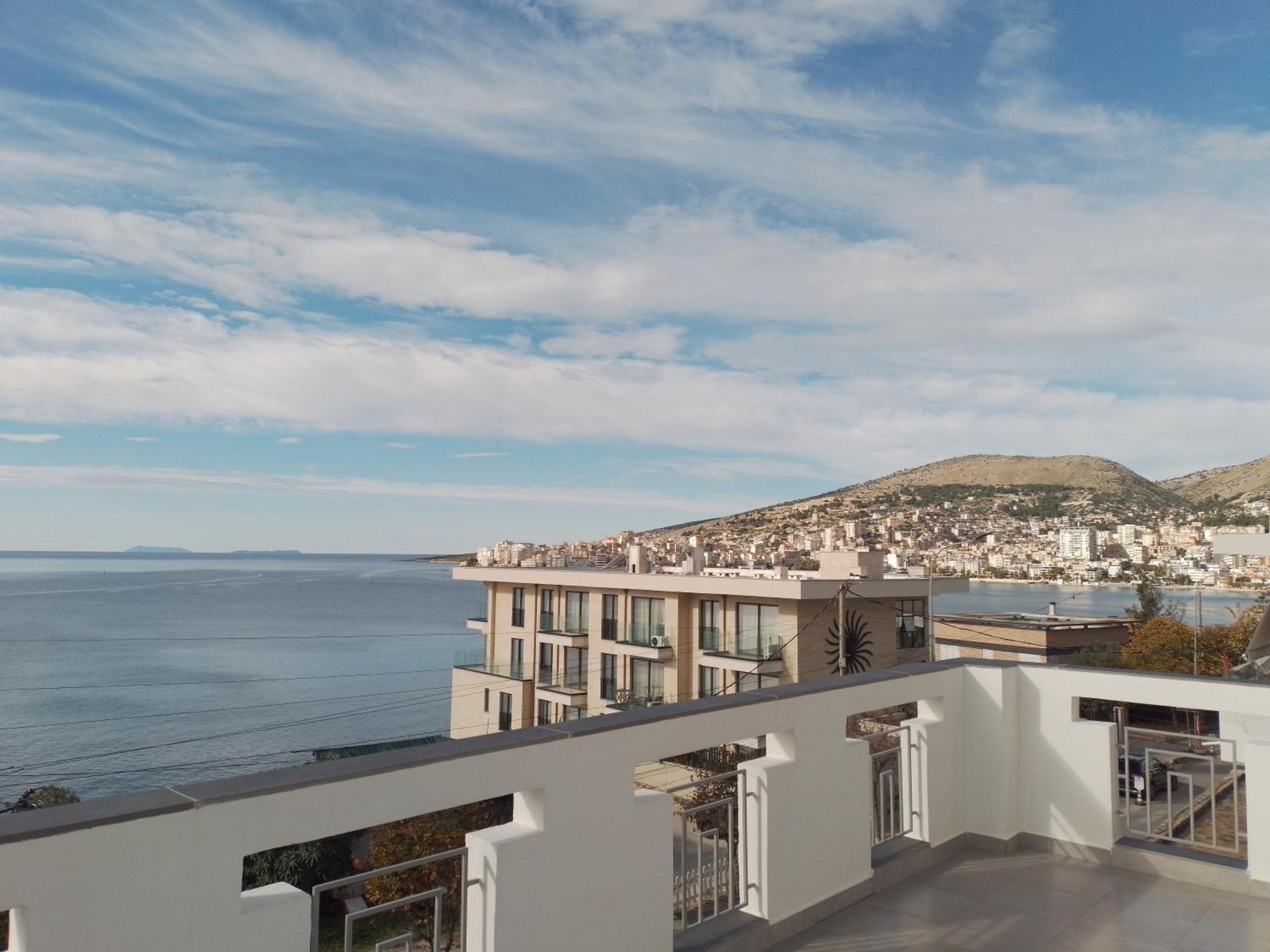 Villa Kostian Sarandë Esterno foto