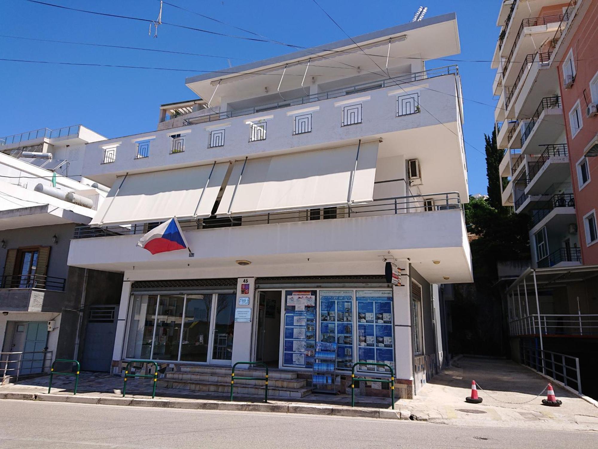Villa Kostian Sarandë Esterno foto