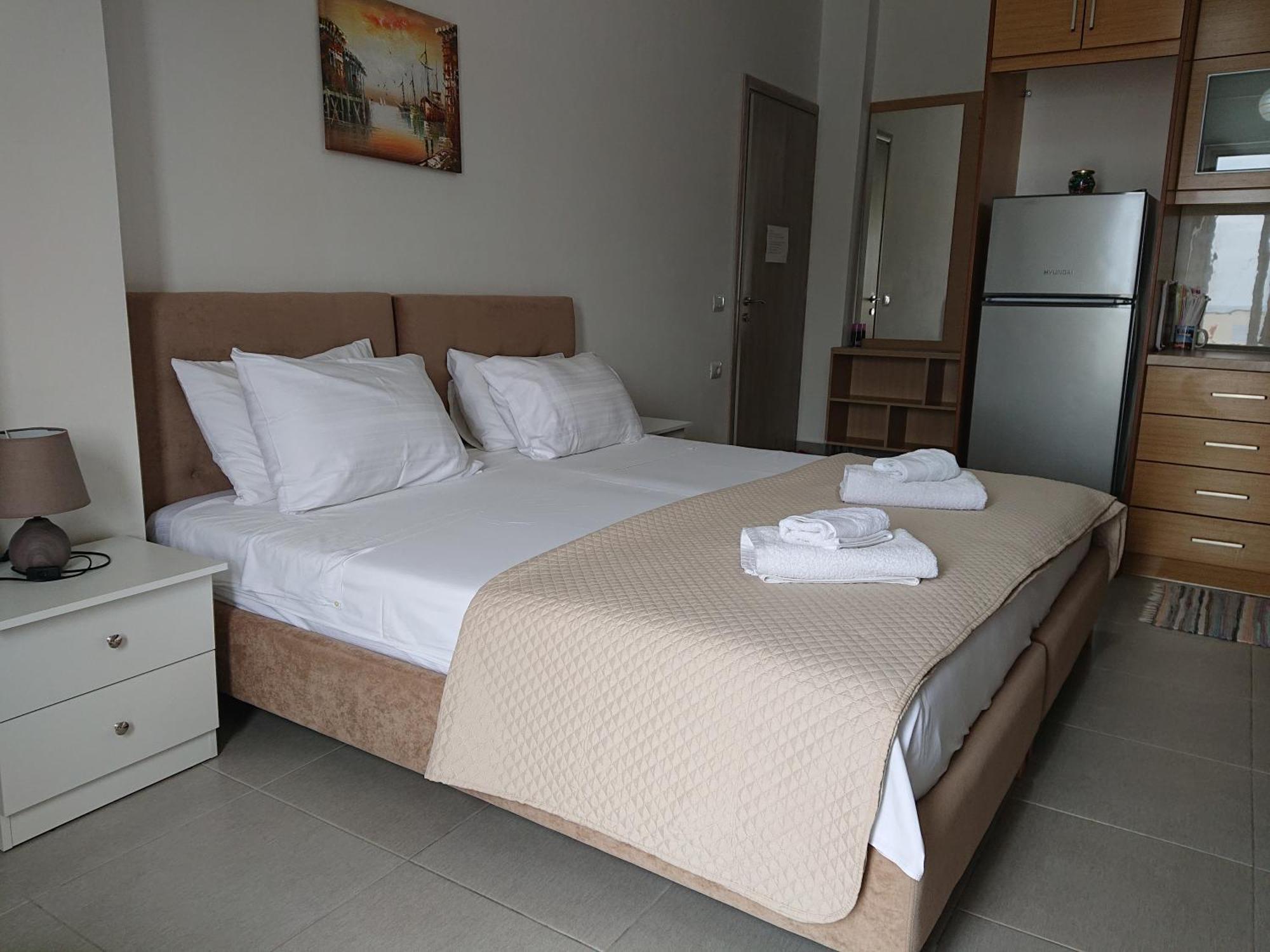 Villa Kostian Sarandë Esterno foto